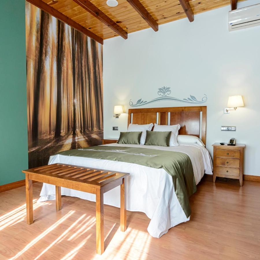 Hotel La Barrosa Abejar Exterior photo
